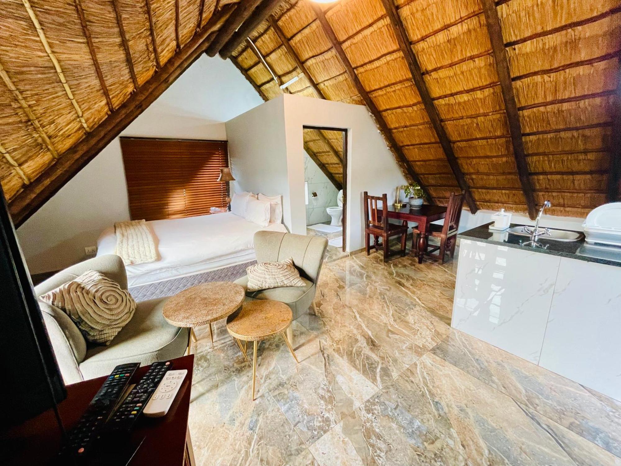Pretoria Mansion Boutique Hotel Coral Tree Extérieur photo