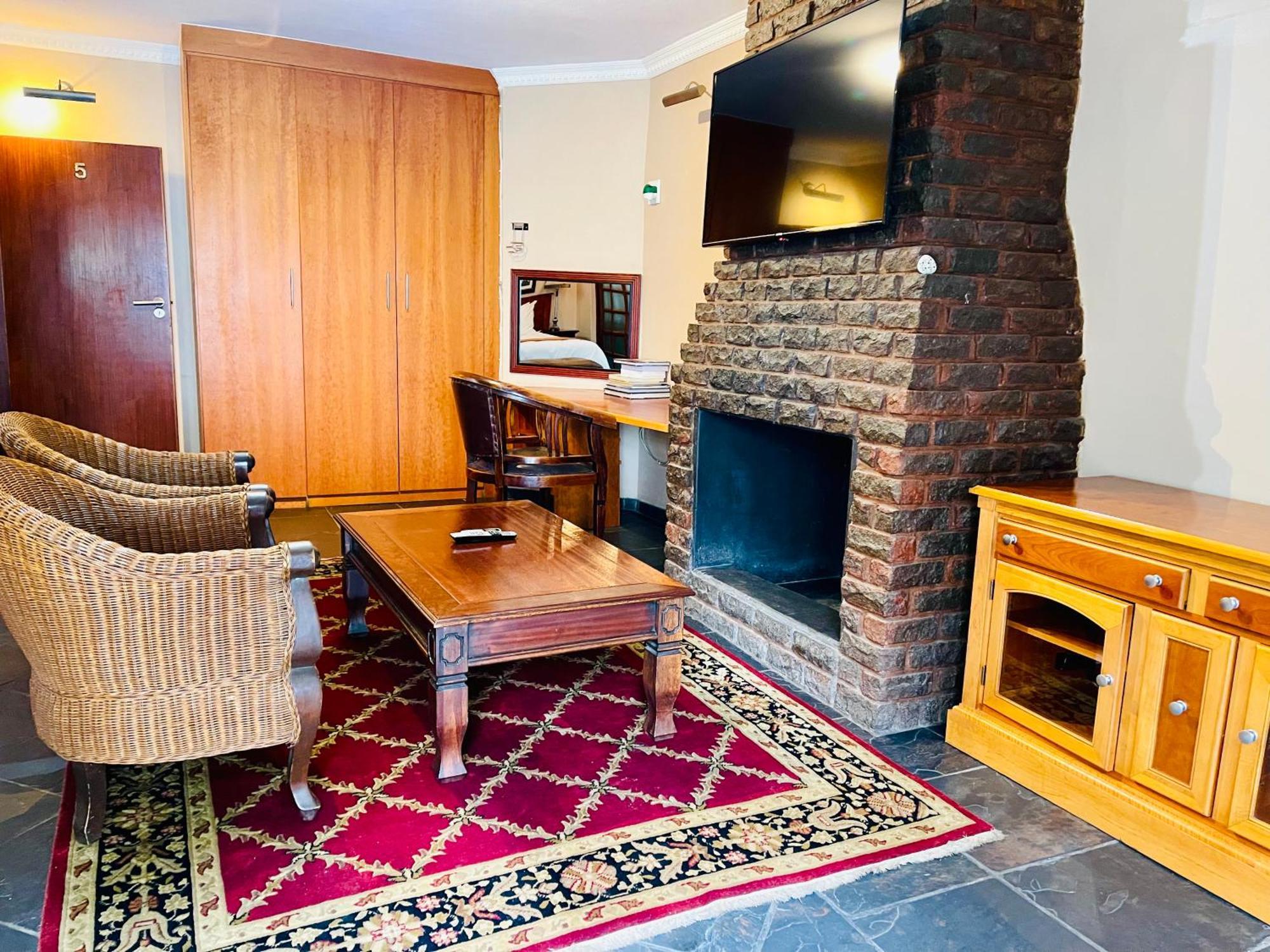 Pretoria Mansion Boutique Hotel Coral Tree Extérieur photo